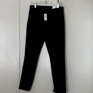 The skinny dark jean